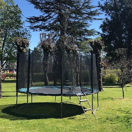 Chateau Ideal For Family Holidays, Reunions * Montréjeau