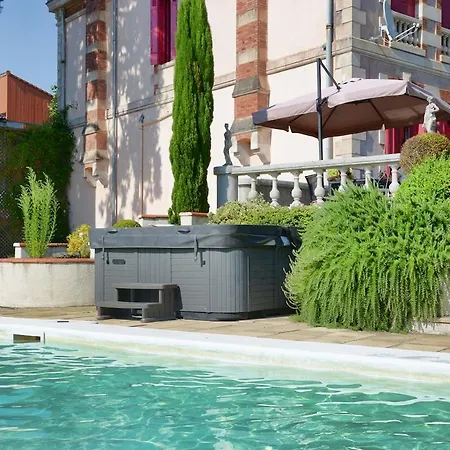 Villa Chateau Ideal For Family Holidays, Reunions