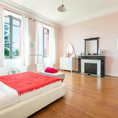 Chateau Ideal For Family Holidays, Reunions