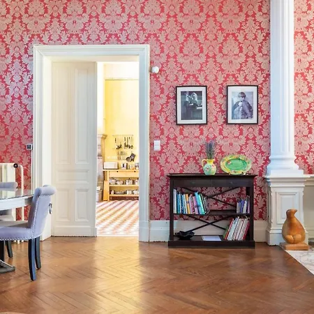 Chateau Ideal For Family Holidays, Reunions * Montréjeau