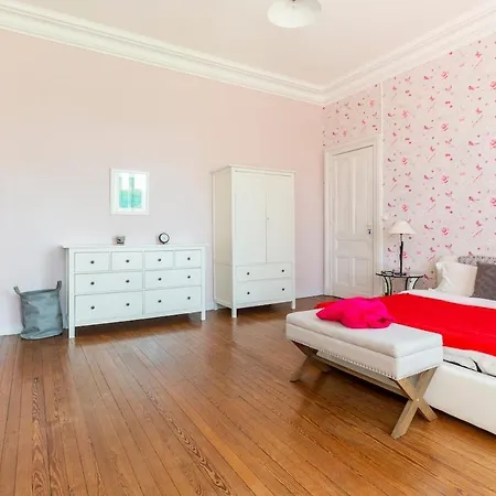 Villa Chateau Ideal For Family Holidays, Reunions *